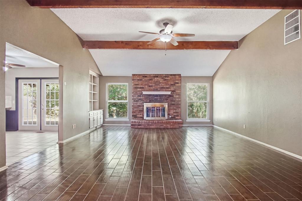 7609 Northway Terrace Property Photo 2