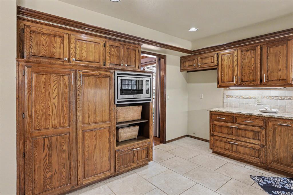 1301 Sw 107th Place Property Photo 10