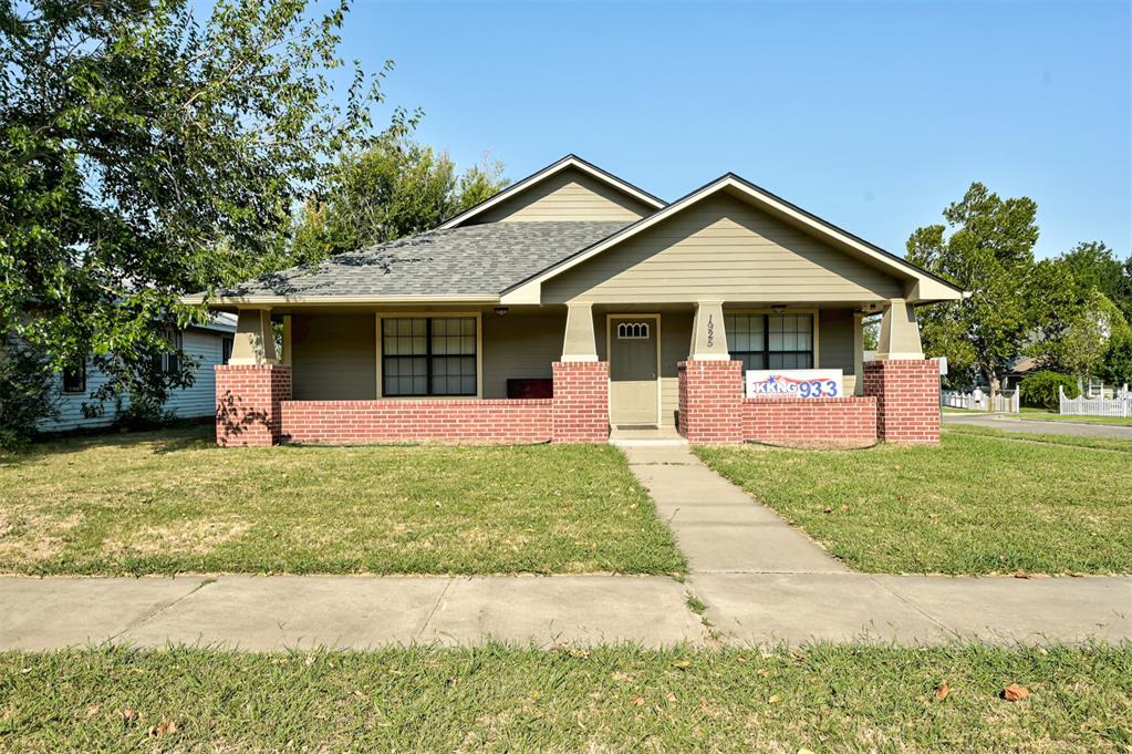 1925 N Mckinley Avenue Property Photo 1