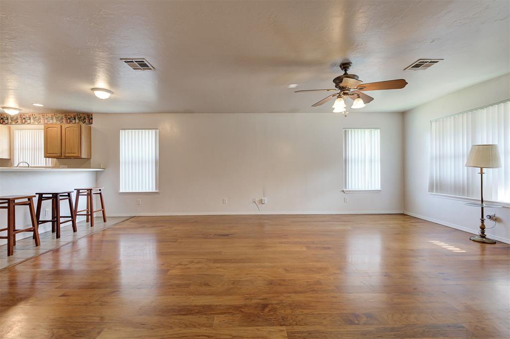 1925 N Mckinley Avenue Property Photo 7