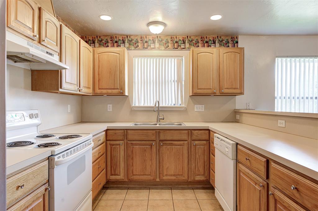 1925 N Mckinley Avenue Property Photo 13