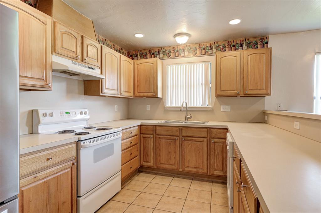 1925 N Mckinley Avenue Property Photo 14