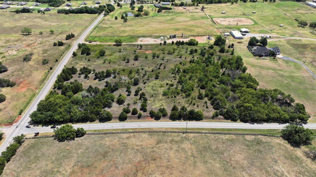 1244609 Property Photo 3