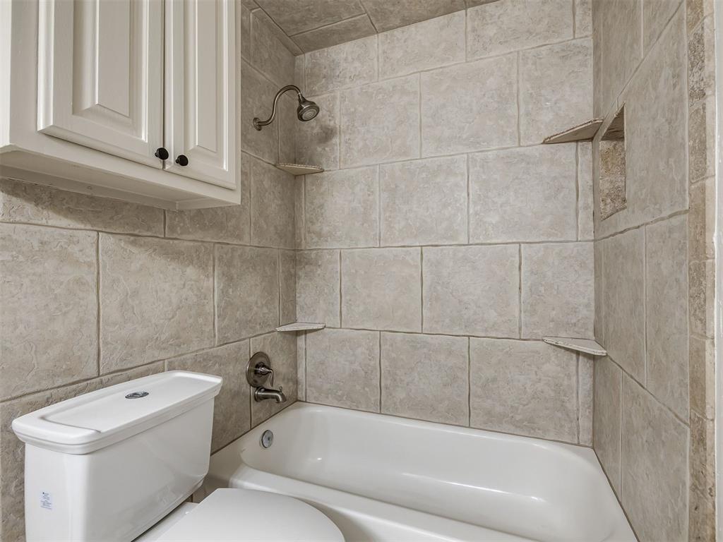 2705 E Hills Drive Property Photo 28