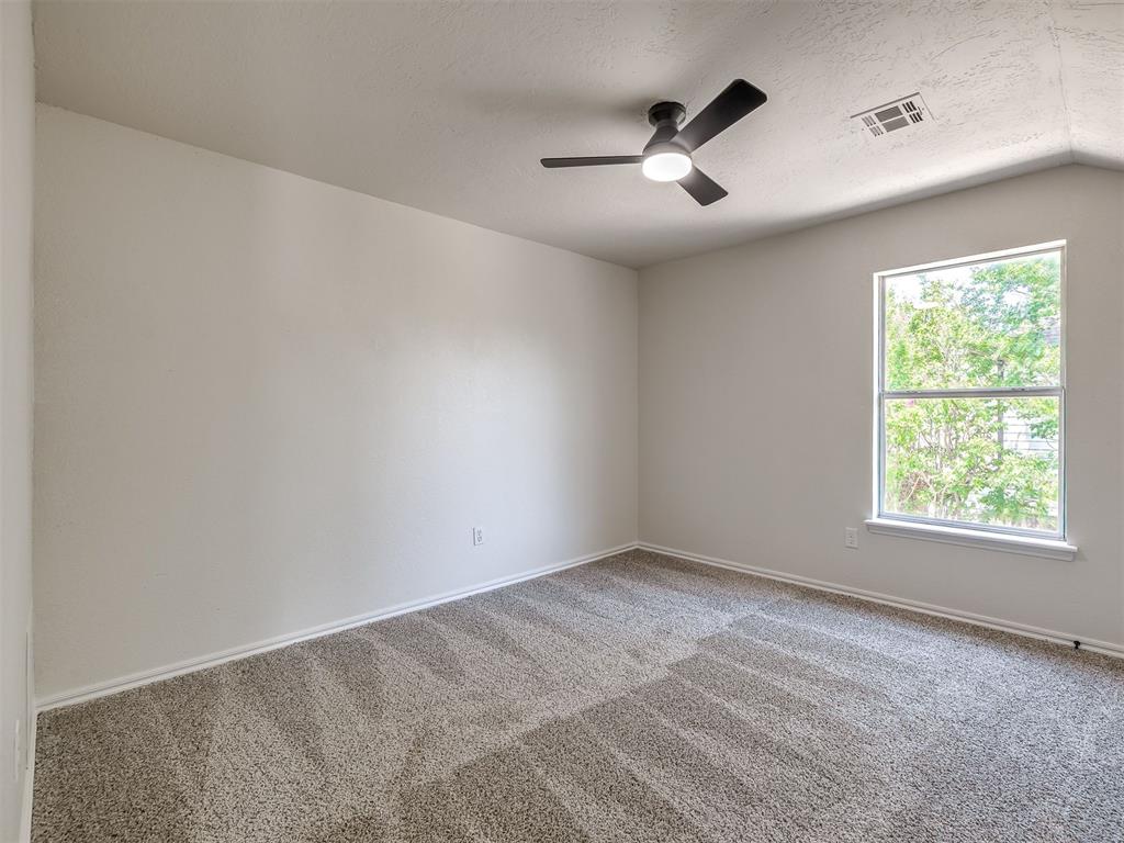 2705 E Hills Drive Property Photo 37