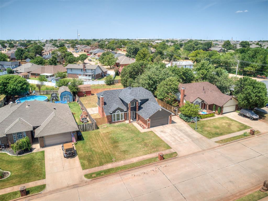 2705 E Hills Drive Property Photo 45