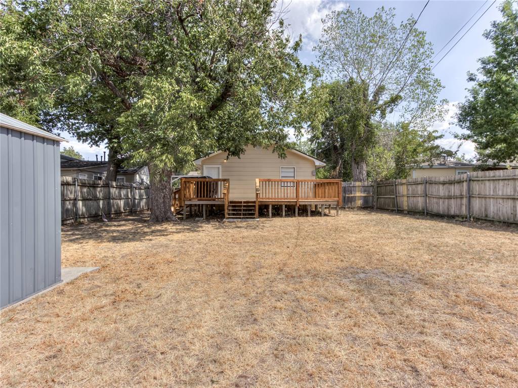 4905 N Willow Avenue Property Photo 24