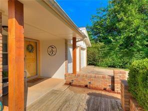 218 Tanglewood Drive Property Photo 5