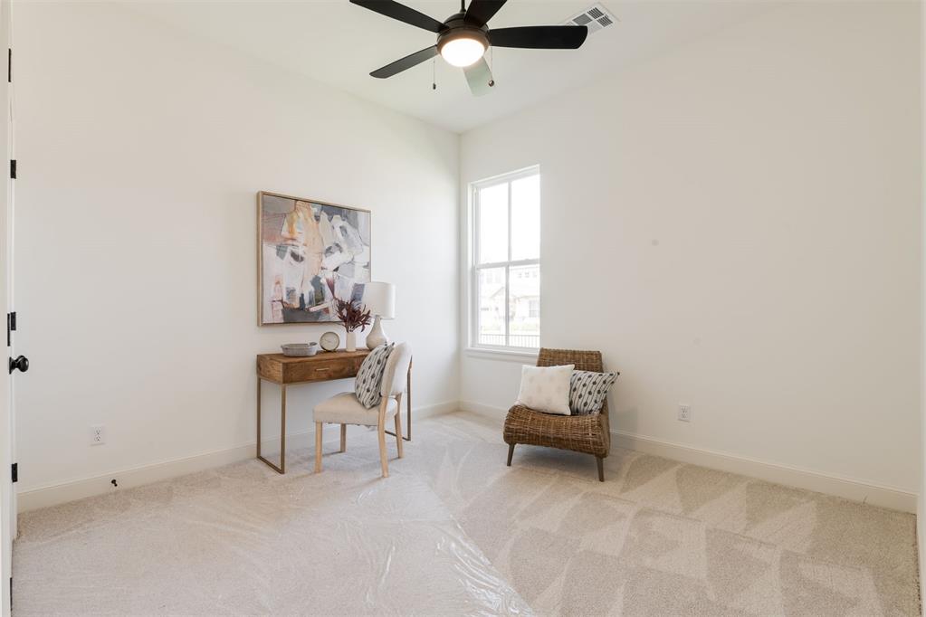 1925 Parkwood Avenue Property Photo 6