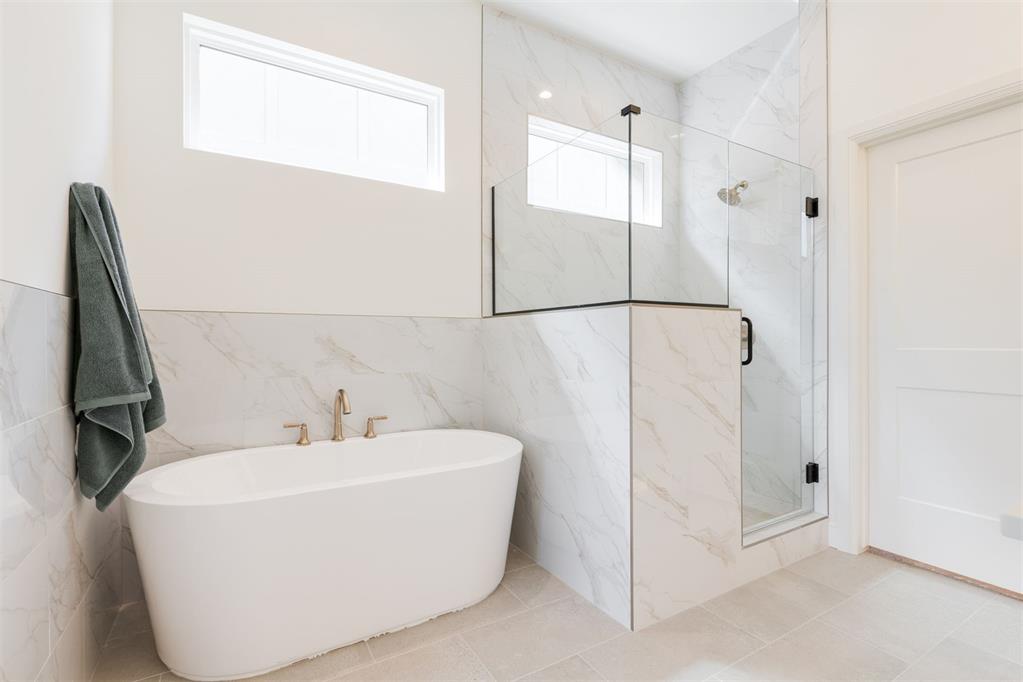 1925 Parkwood Avenue Property Photo 13