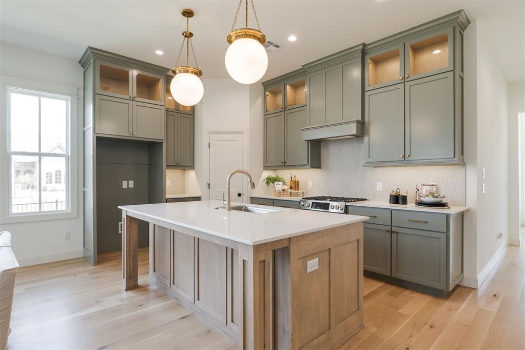 1925 Parkwood Avenue Property Photo 21