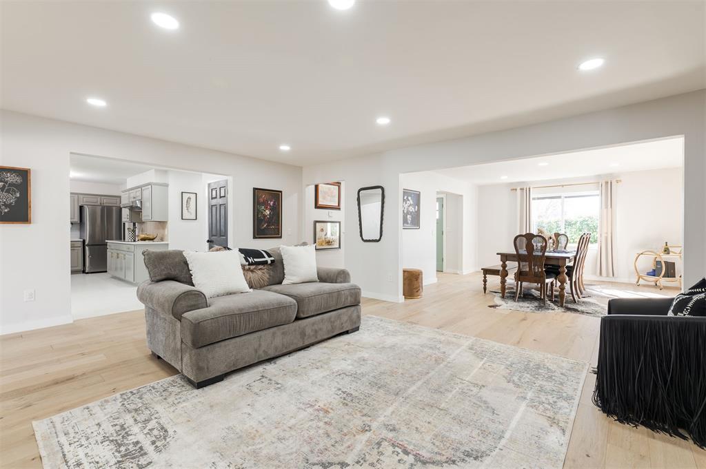 12213 Greystone Terrace Property Photo 6