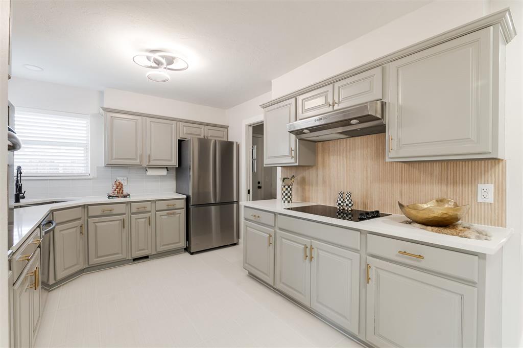 12213 Greystone Terrace Property Photo 16
