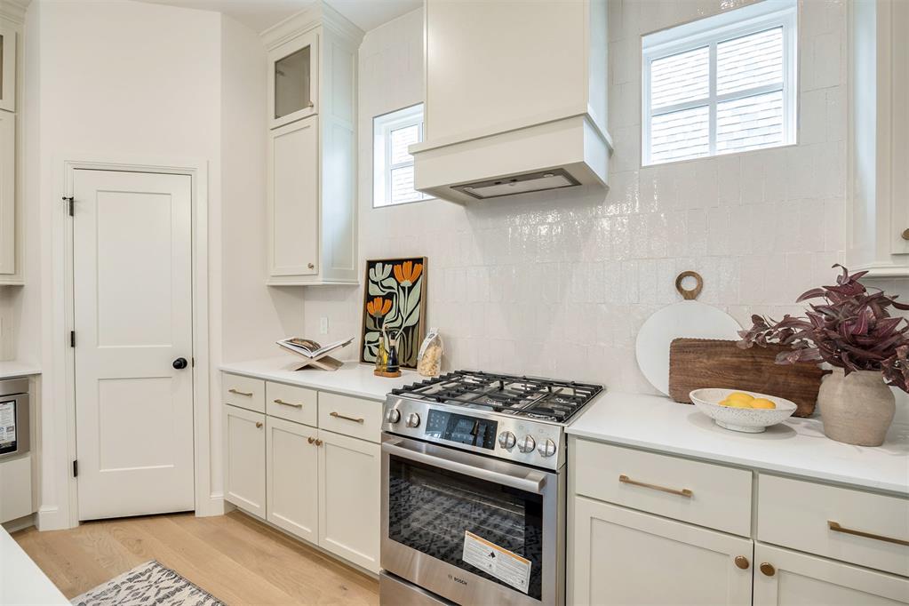 1709 Parkwood Avenue Property Photo 27