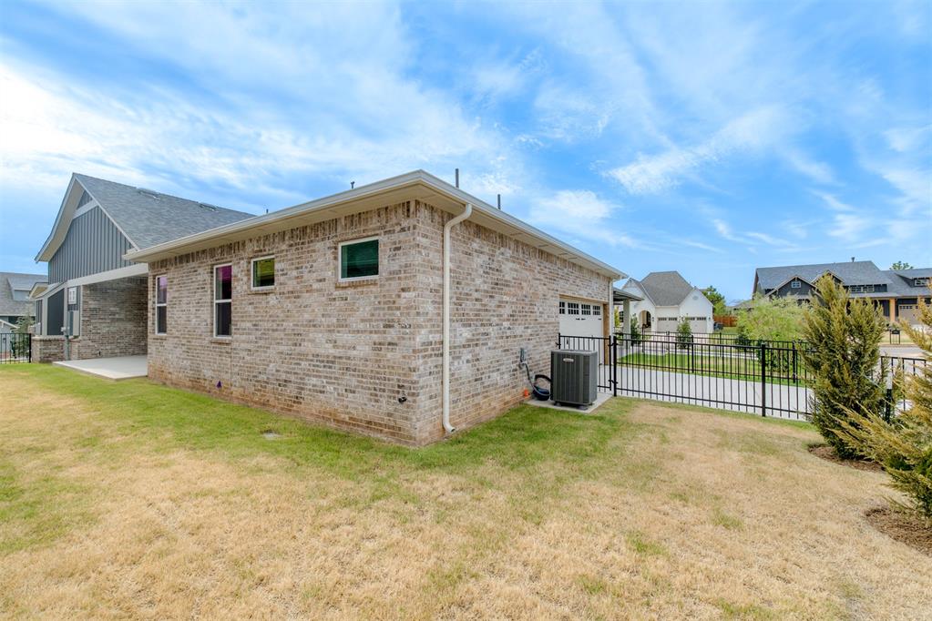 1709 Parkwood Avenue Property Photo 41