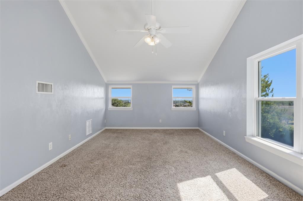 2302 Oakridge Drive Property Photo 26