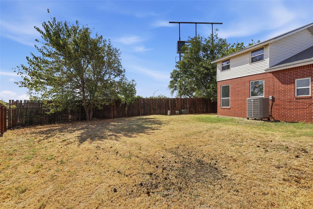 2302 Oakridge Drive Property Photo 31