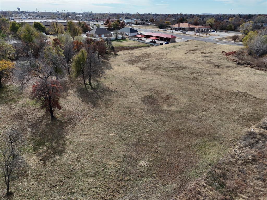 1250 S Post Road Property Photo 15