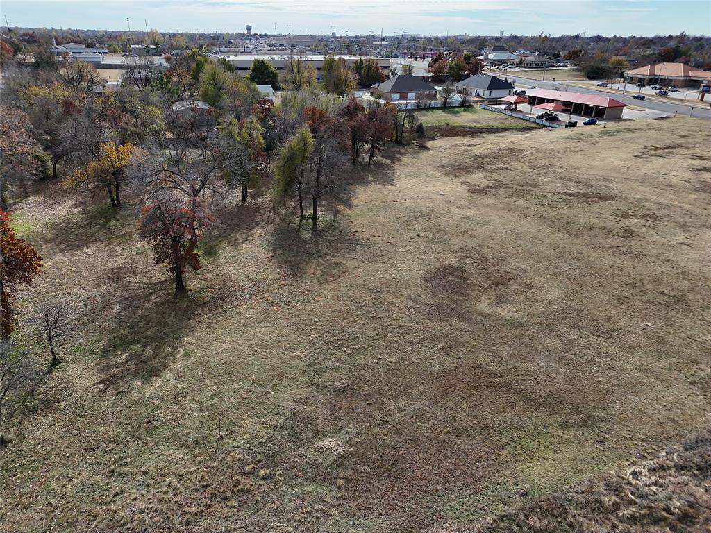 1250 S Post Road Property Photo 17