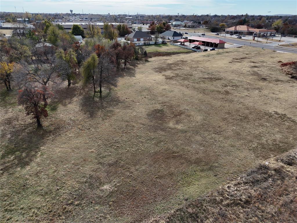 1250 S Post Road Property Photo 18