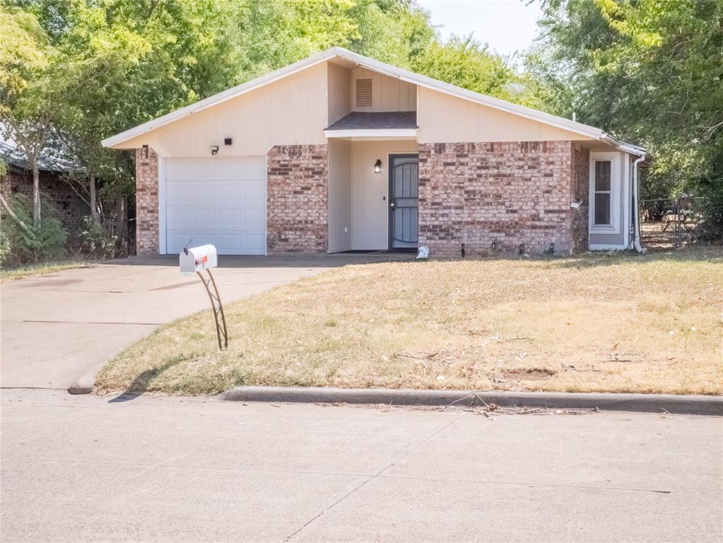 1720 Jesse L Davenport Street Property Photo 2