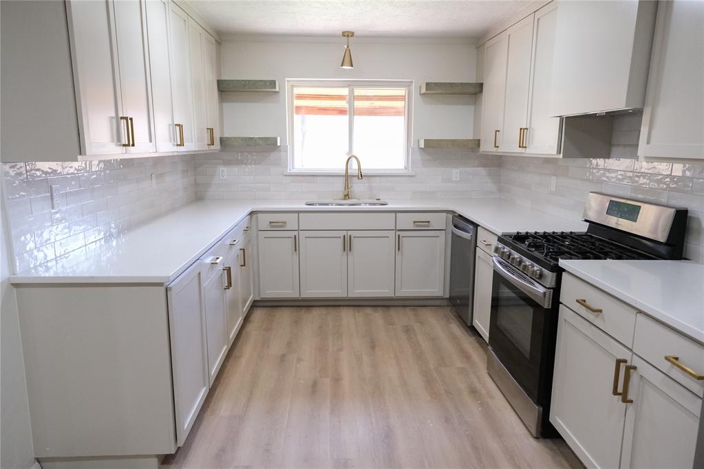 621 Reeves Court Property Photo 4