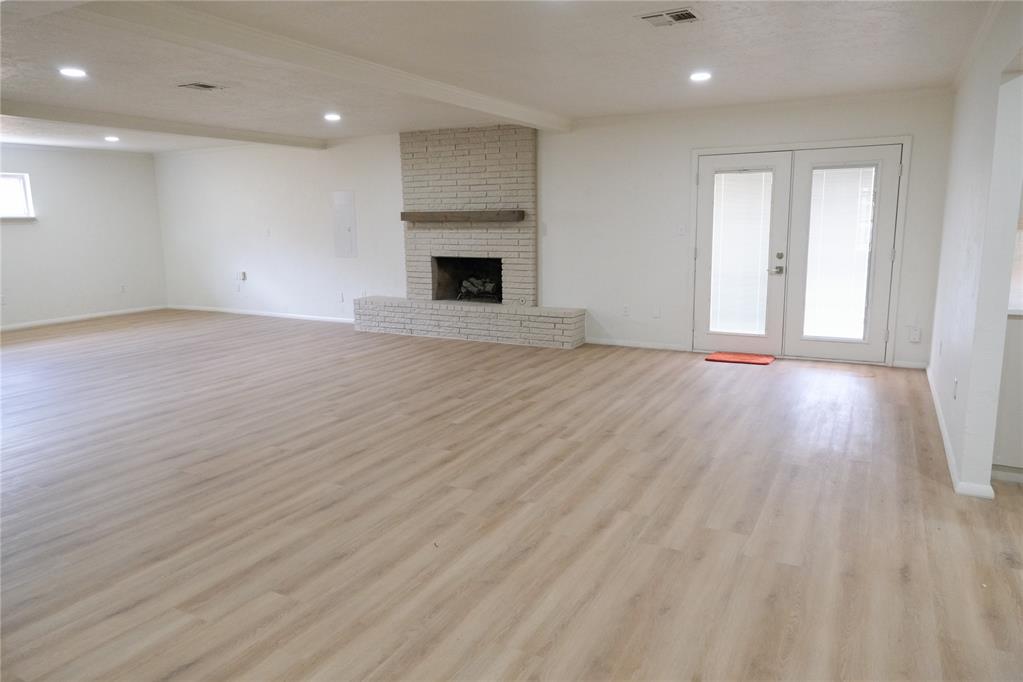 621 Reeves Court Property Photo 7