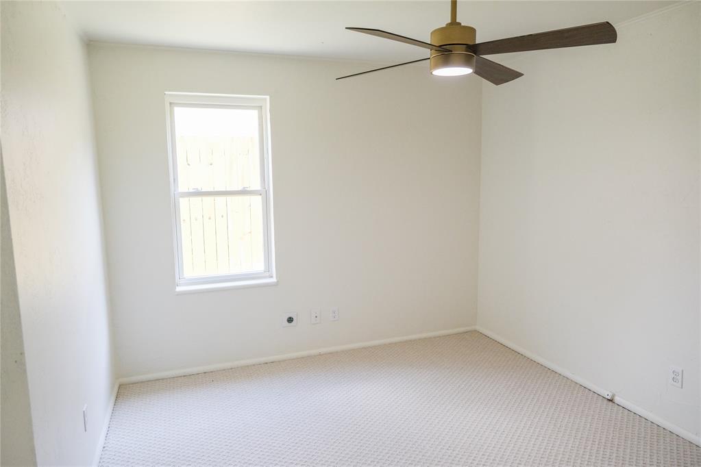621 Reeves Court Property Photo 14