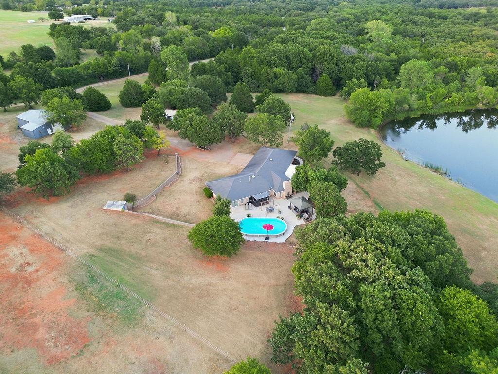 940005 S 3370 Road Property Photo 1