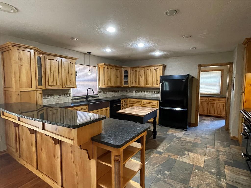 12701 Lewis Road Property Photo 4