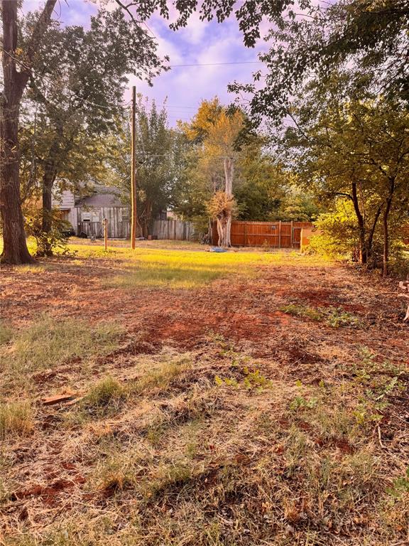 1319 W 1st Street Property Photo 2