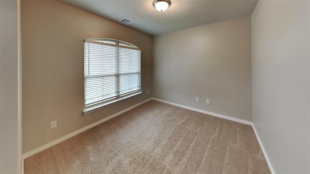 12516 Nw 139th Street Property Photo 4