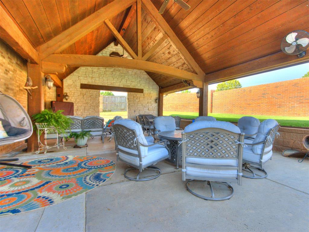 1429 Spring Creek Drive Property Photo 1