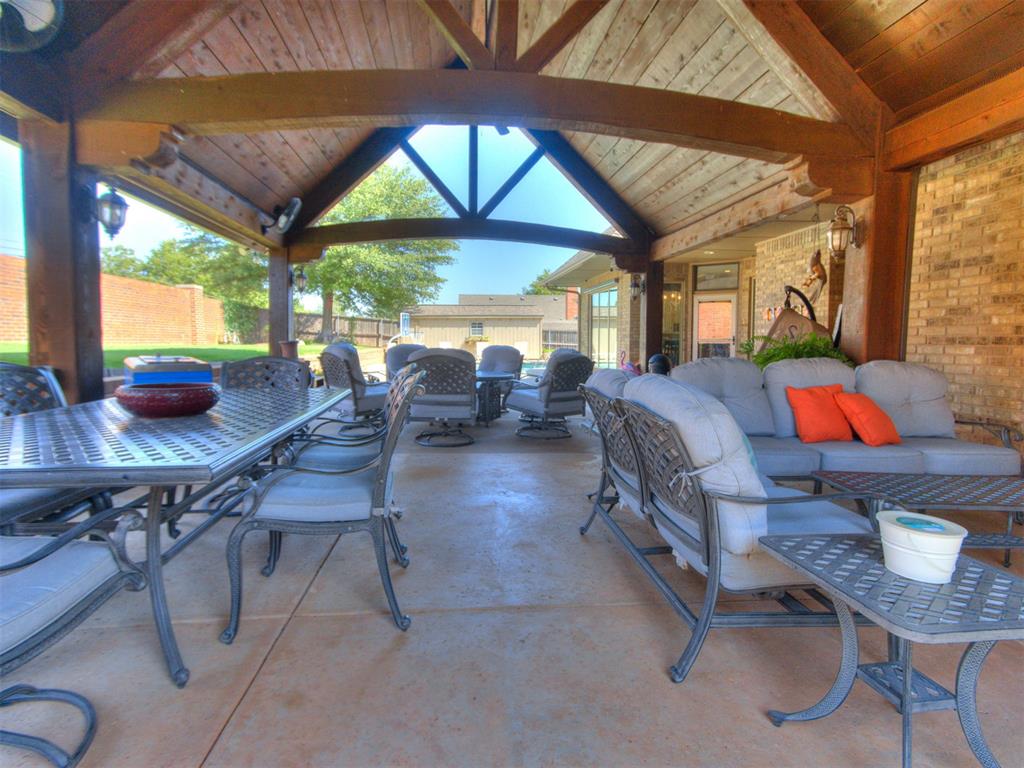1429 Spring Creek Drive Property Photo 4