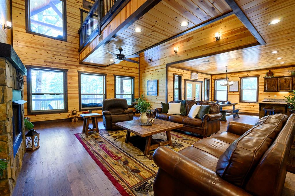 1405 Pine Hill Road Property Photo 8