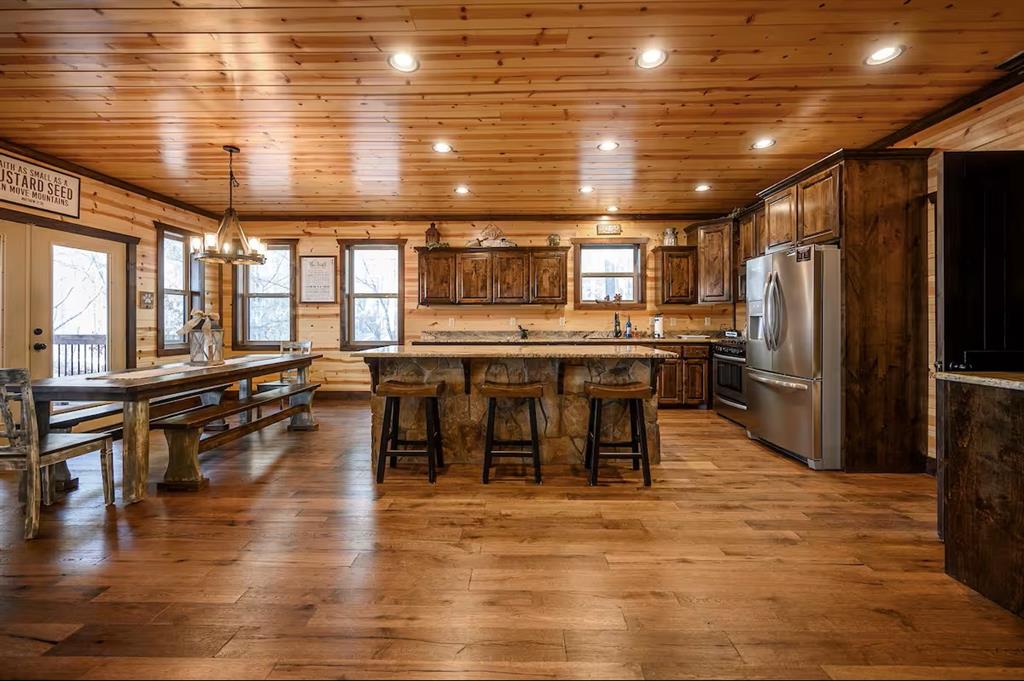 1405 Pine Hill Road Property Photo 14