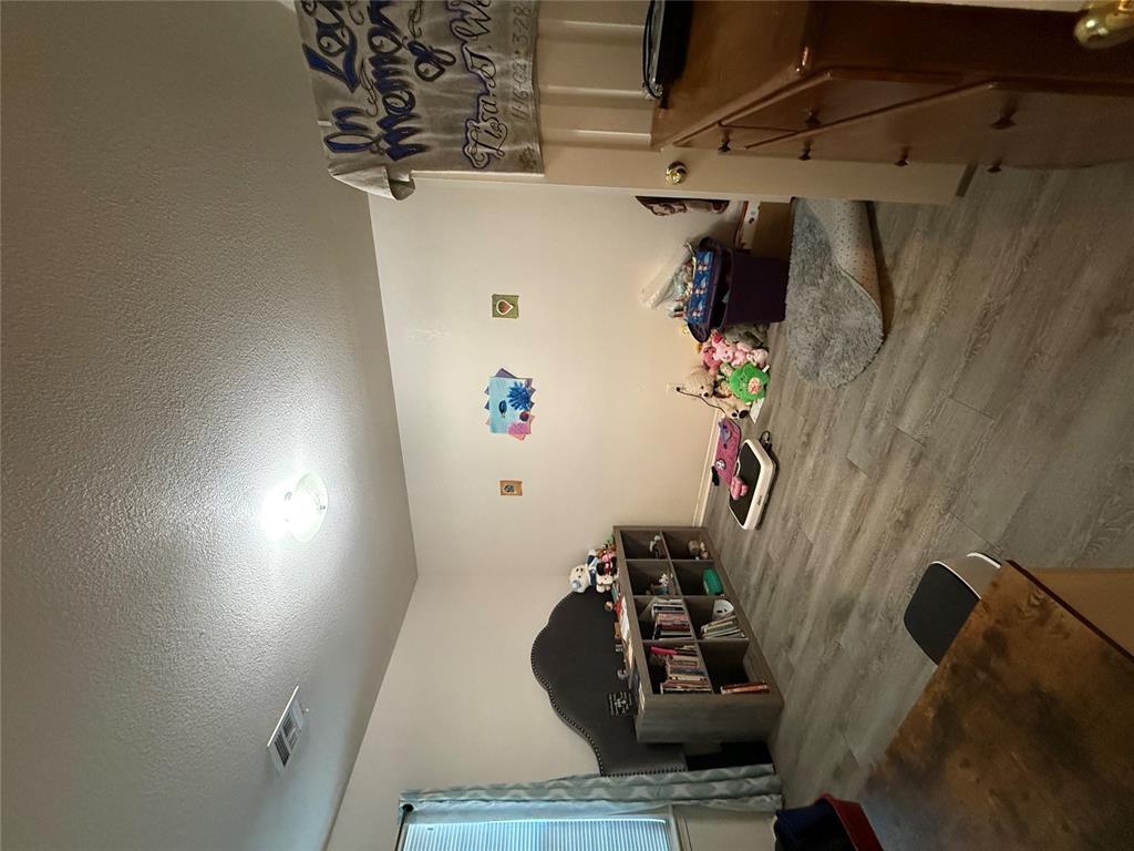 725 N Quincy Avenue Property Photo 11