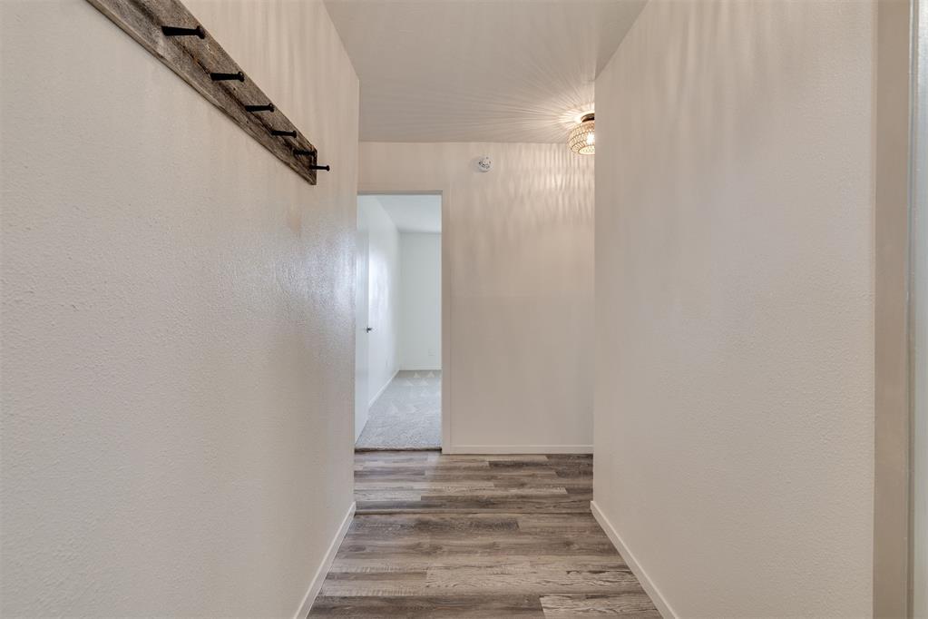 8725 Dena Lane Property Photo 4
