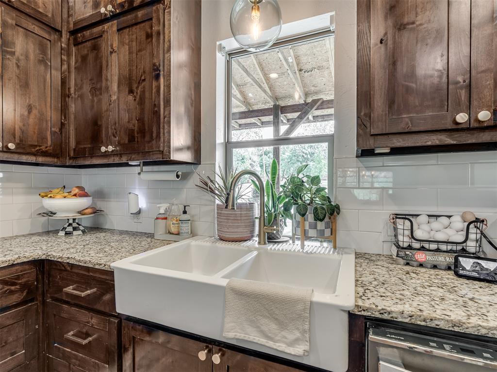 11075 Cindy Lane Property Photo 9