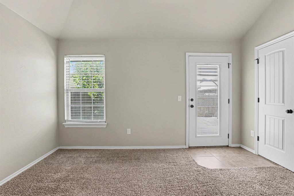 2420 Nw 198th Street Property Photo 17