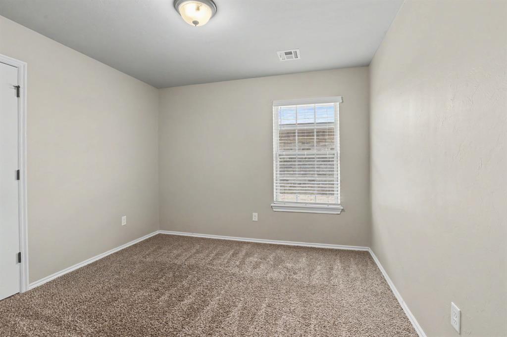 2420 Nw 198th Street Property Photo 20