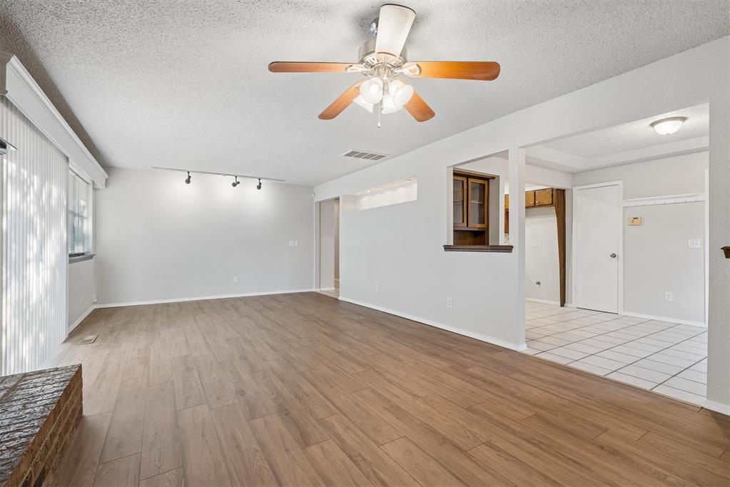 8724 Tracy Drive Property Photo 5