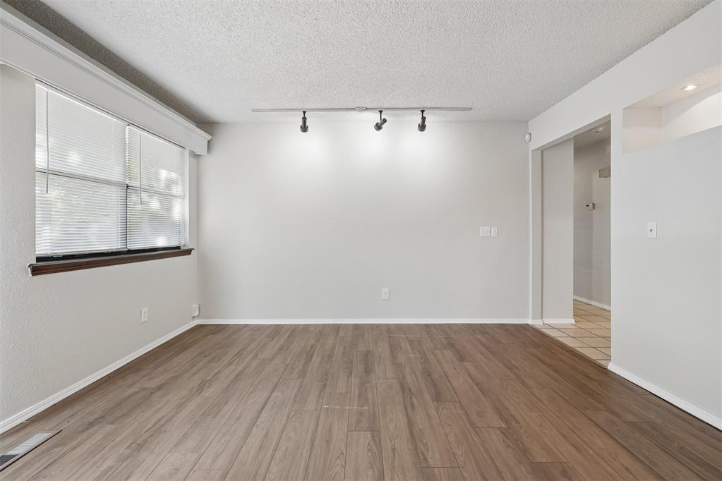 8724 Tracy Drive Property Photo 6