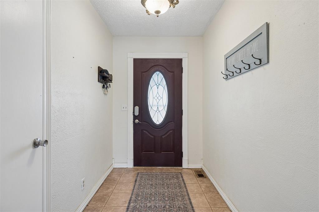 1802 Barb Drive Property Photo 5