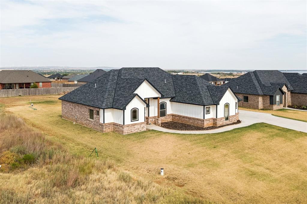 12711 Ridge Road Property Photo 4