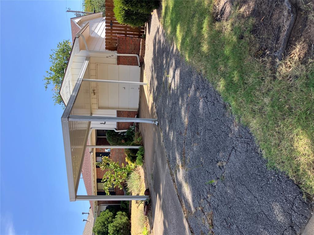 920 W Mitchell Drive Property Photo 2
