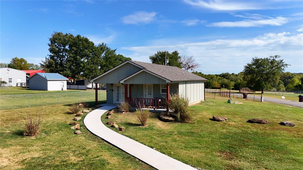 1244751 Property Photo 3