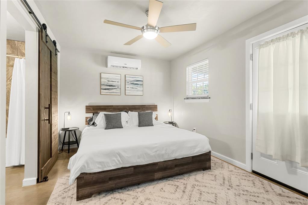 1244751 Property Photo 4