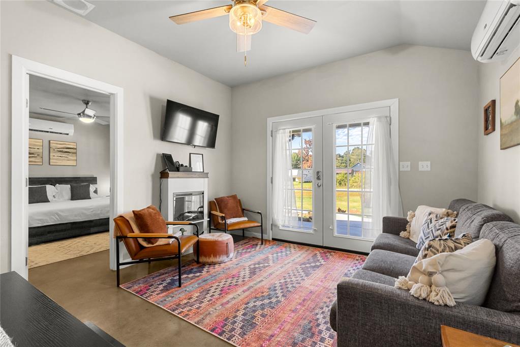 1244751 Property Photo 11