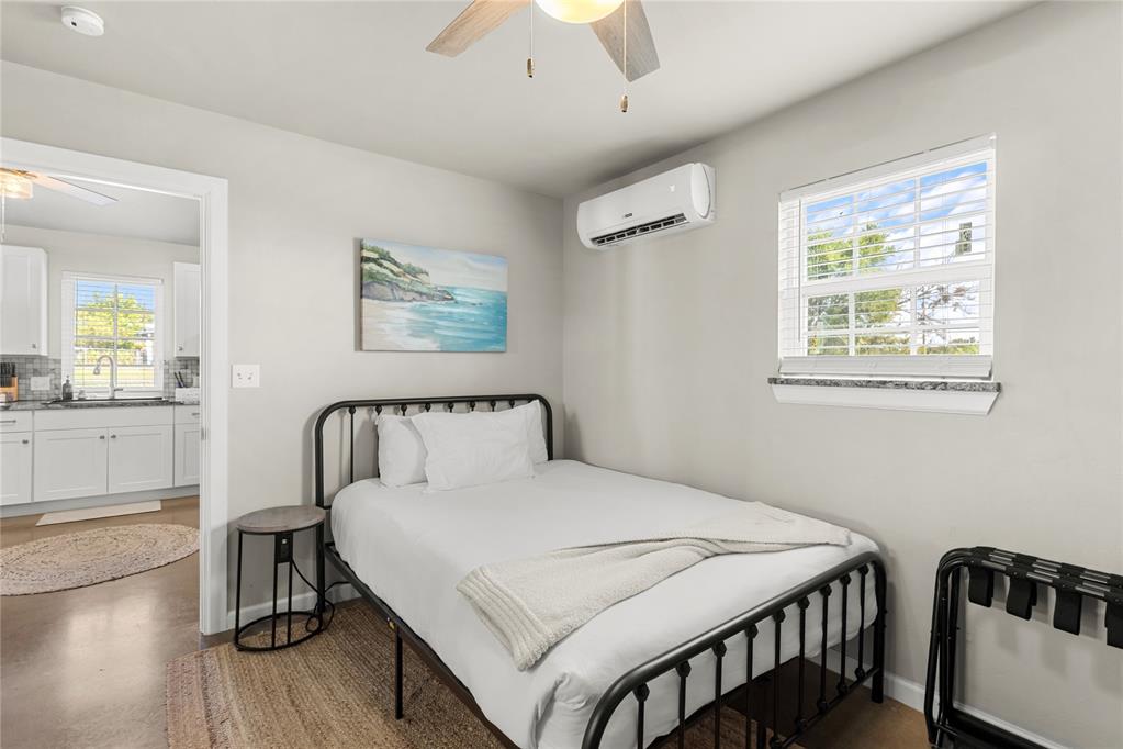 1244751 Property Photo 16